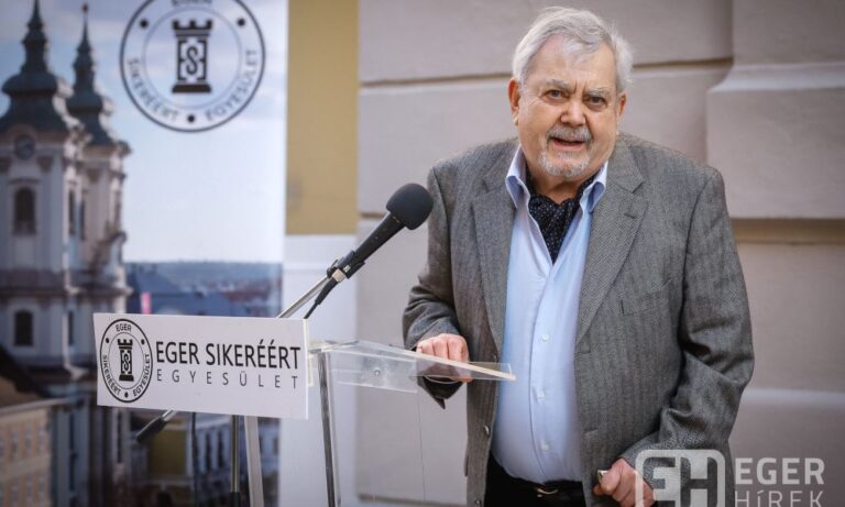 Galambos Tamás festőművész díszköveivel gazdagította az Egri Csillagok Sétányát – videó és galéria | EgerHírek