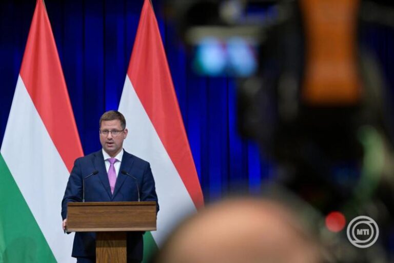 Gulyás Gergely: 15 év alatt jelentős fordulat a családpolitikában