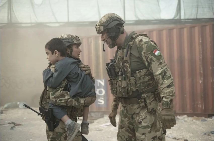 Csütörtöktől látható a magyar mozikban a Sárkányok Kabul felett című háborús akciófilm