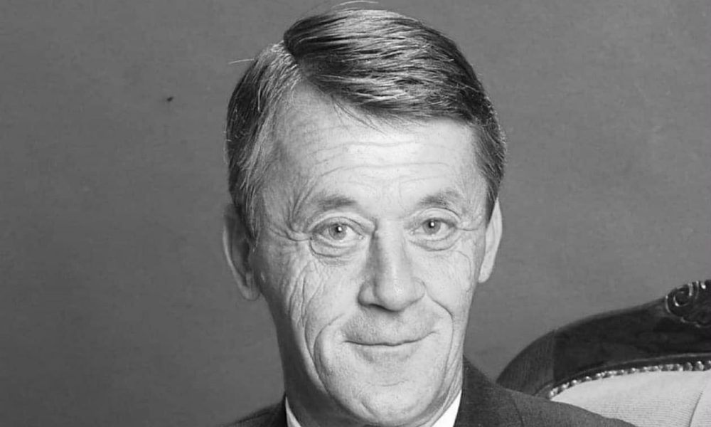 Botond Béla tanár úr elhunyt – EgerHírek