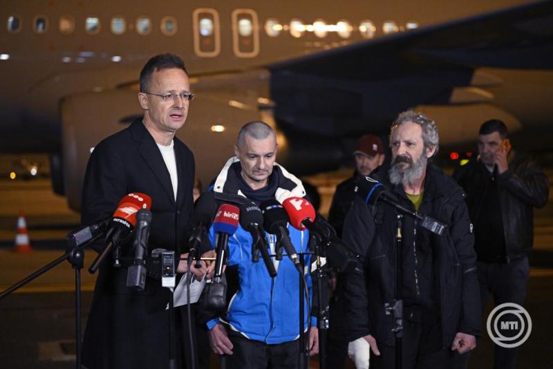 Szijjártó Péter: a legfontosabb feladatunk, hogy Magyarországot megóvjuk a háborúba sodródástól