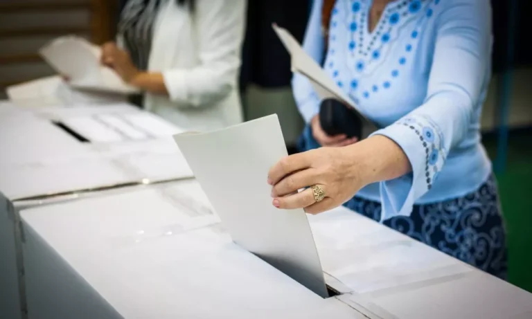 Választás megkezdődött vármegyénkben is – reggel 7 órakor a részvételi arány
