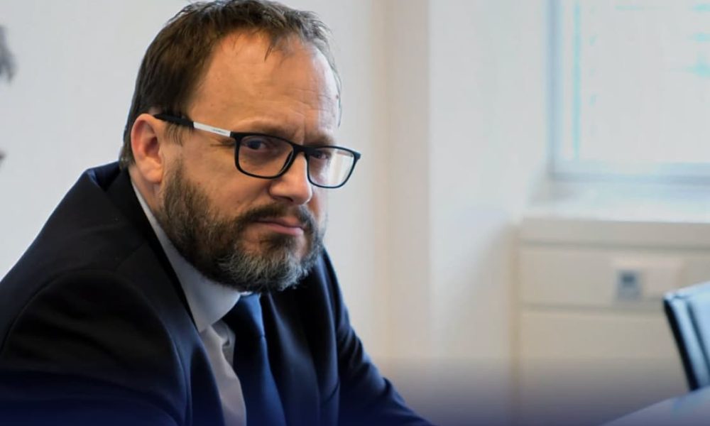 A kormány 3,6 milliárd forintot fordít a kórházi klímaberendezések karbantartására – Kármán András, EgerHírek